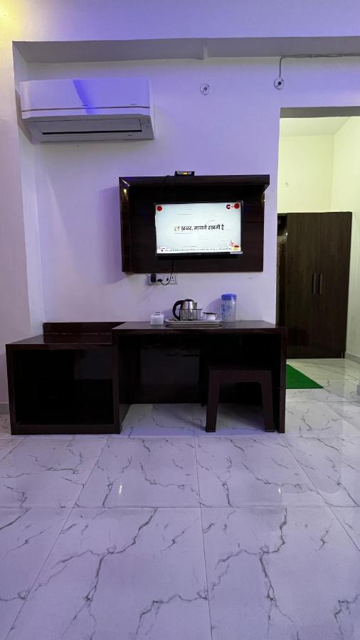 Hotel Mangalam Grand Lucknow Zewnętrze zdjęcie
